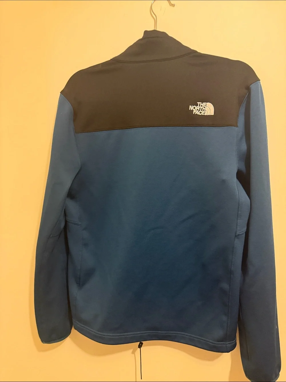 The North Face Men’s Blue and Black Zip-Up Shirt Jacket
